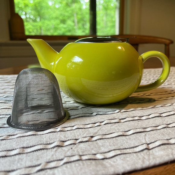 Certified International Other - Ceramic tea pot